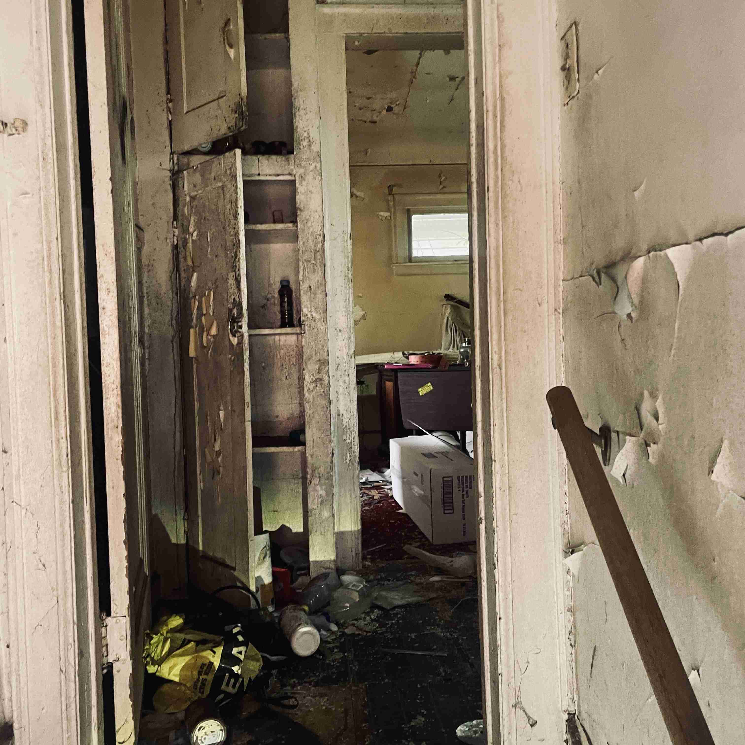 14044 Roselawn (20).jpg